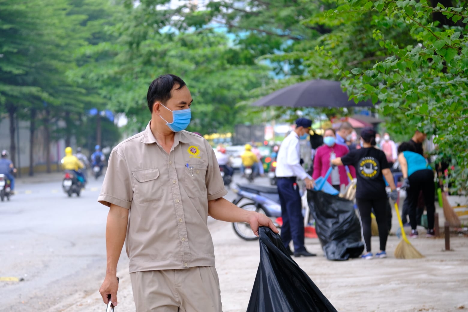 BQL My House và Cư dân dọn vệ sinh KCH New Saigon 3