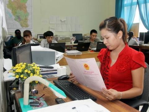 Nâng mức phạt cho việc chậm làm sổ đỏ lên 1 tỷ đồng